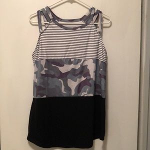 Ladies top. New without tags. Never worn.